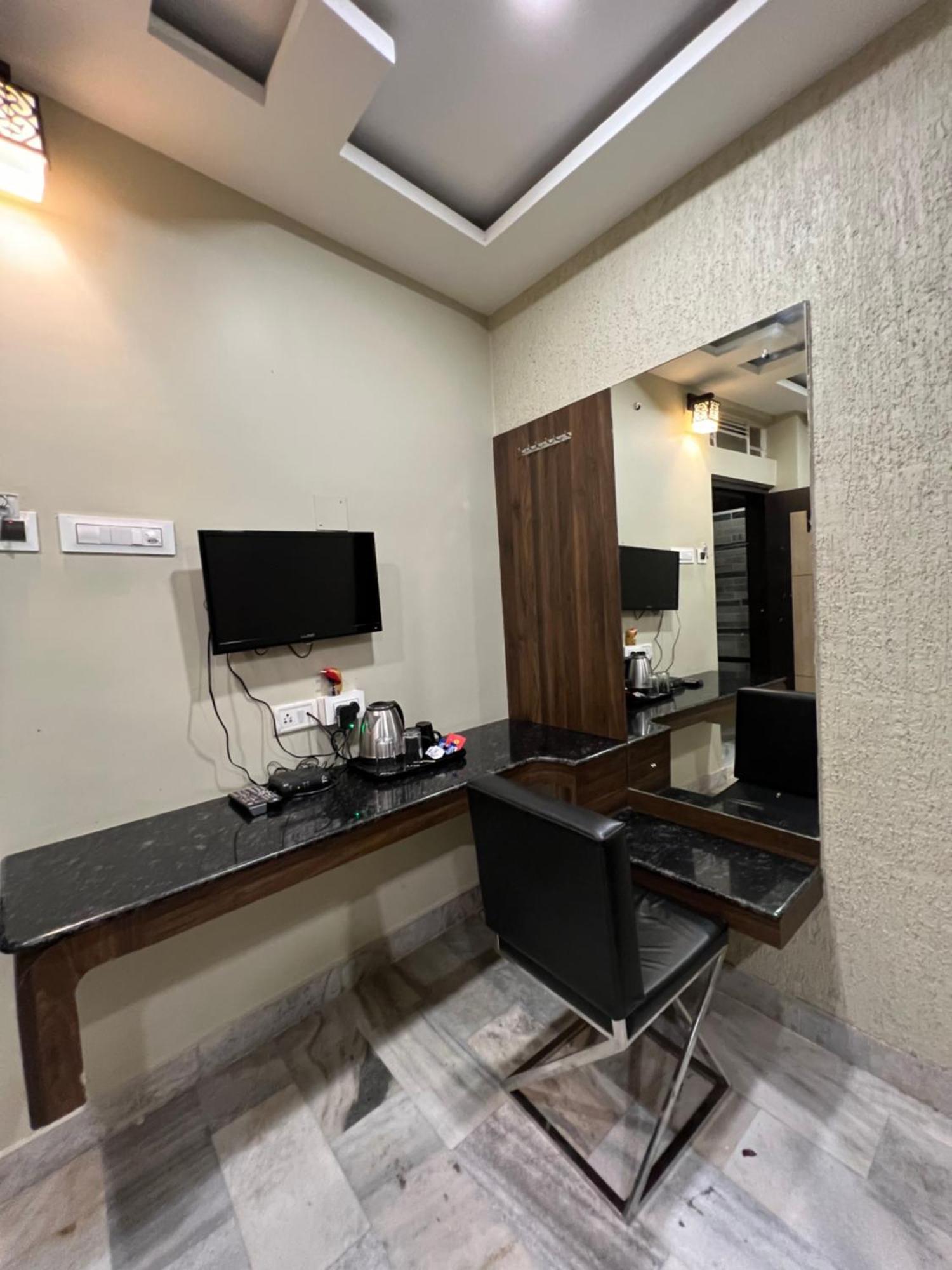 Hotel Sabera Siliguri Exterior photo